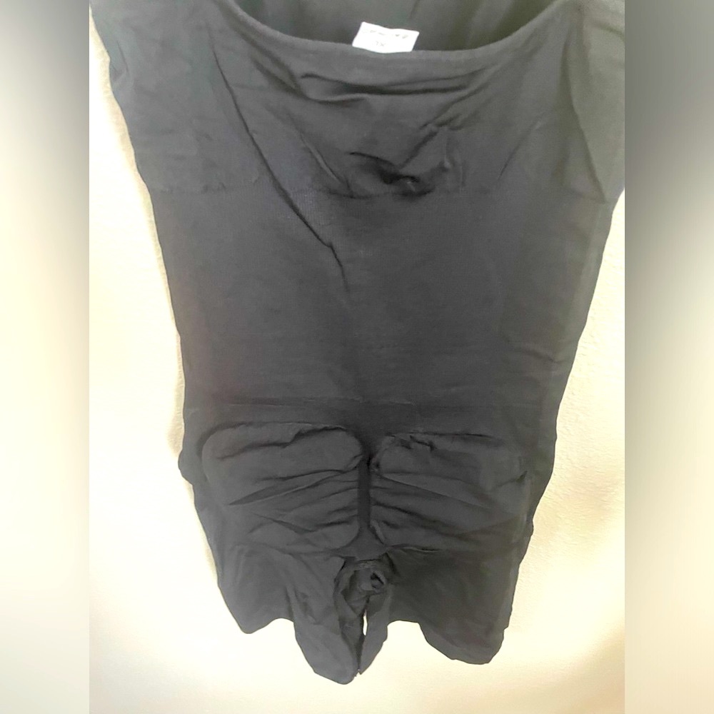 Control Shapewear Seamless Body Suit - Black - Picture 5 of 8